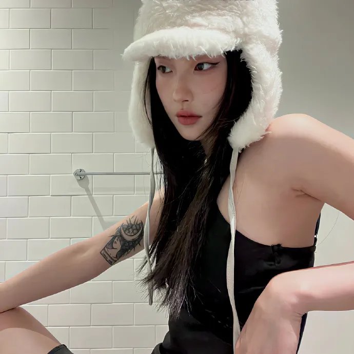 毛衣女郎